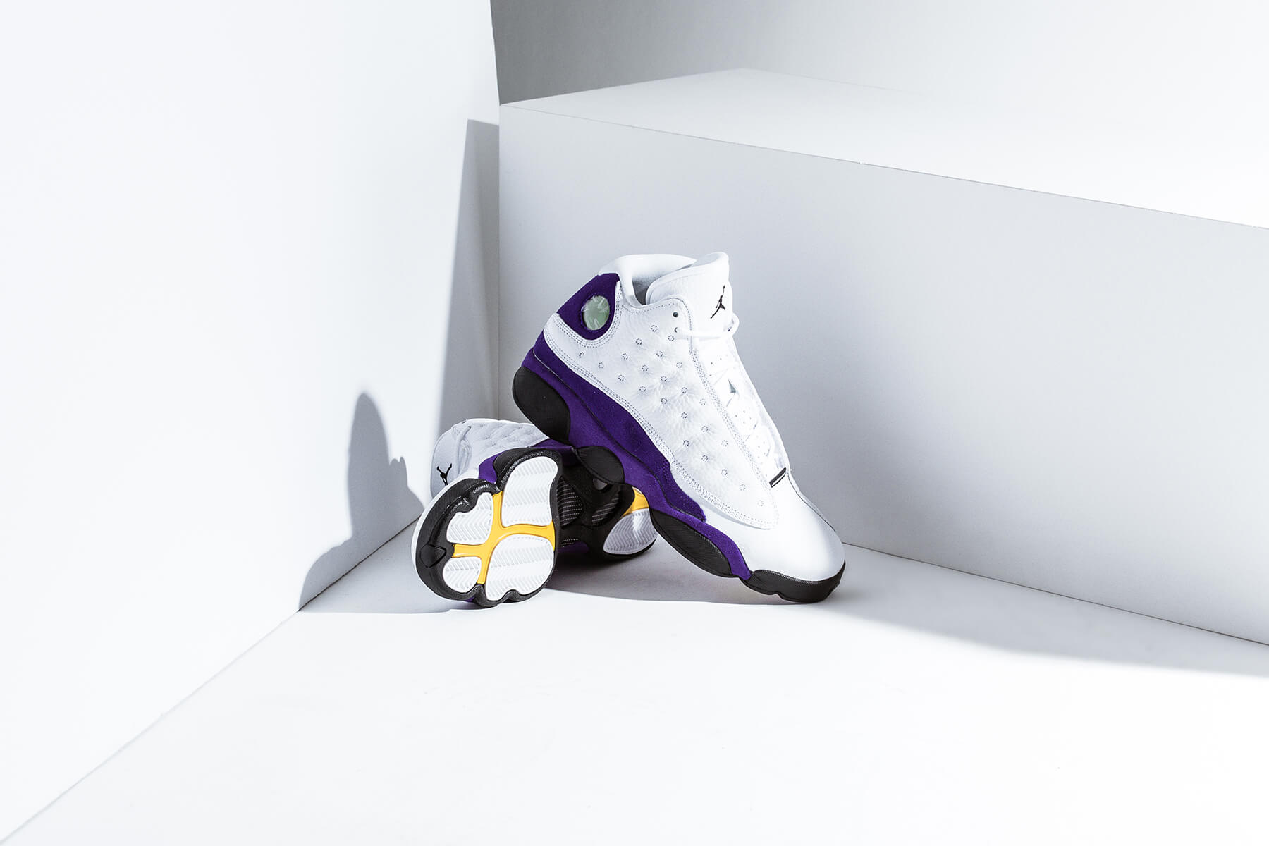 Air Jordan 13 Retro Youth White/Black/Court Purple/University Gold A –  Feature