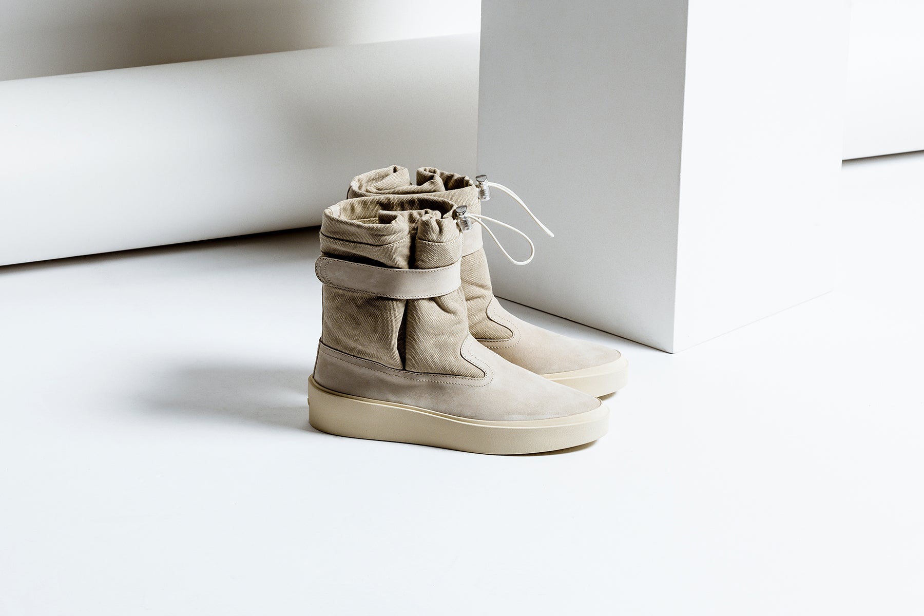 FEAR OF GOD SKI LOUNGE BOOT / BLK GRY