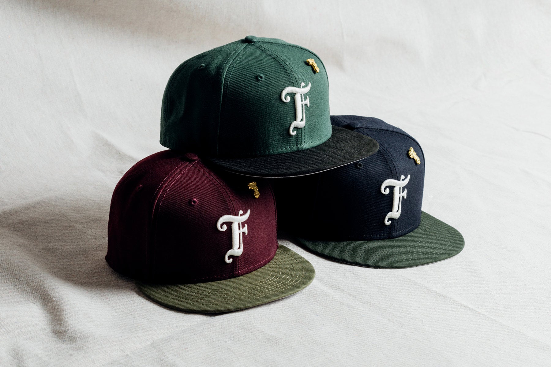 Feature New Era Old English F Snapback