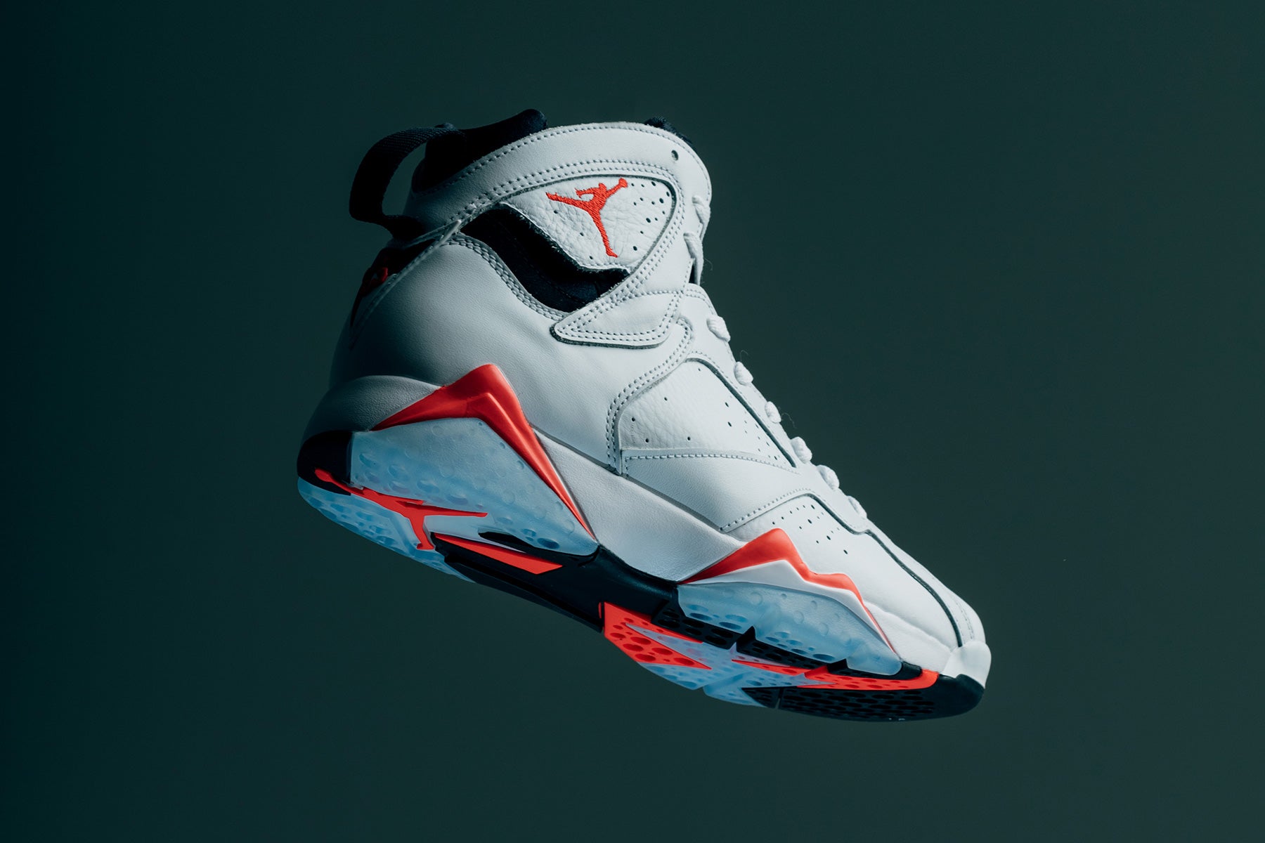 【Nike】ジョーダン7 White InfraredNCN