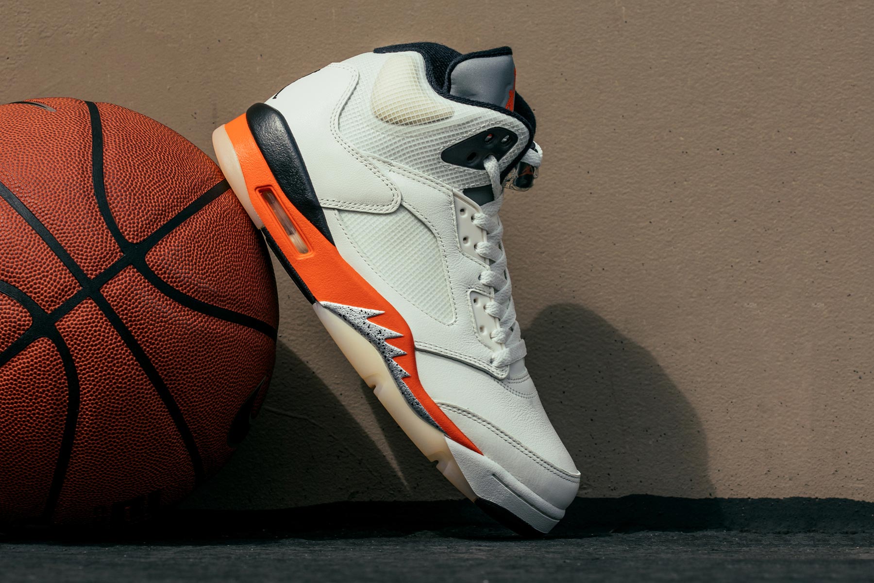 AIR popular JORDAN 5 RETRO SHATTERED BACKBOARD