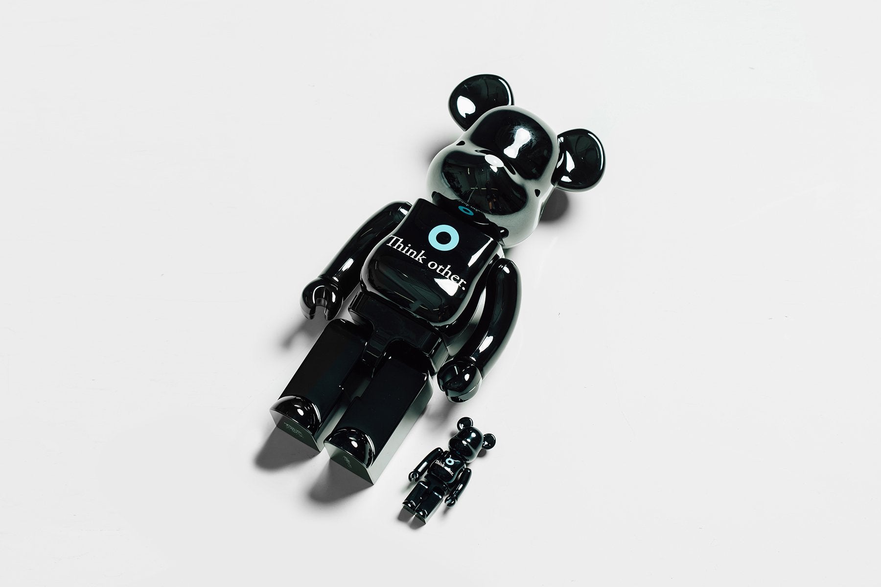Medicom i am OTHER BearBrick – Feature