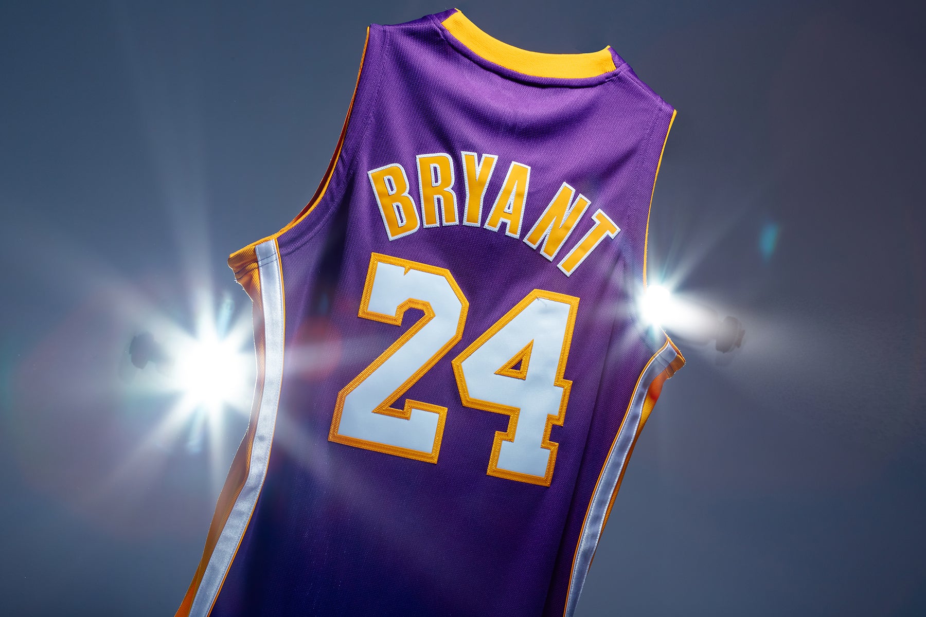 NBA Women's Los Angeles Lakers Kobe Bryant Replica Jersey