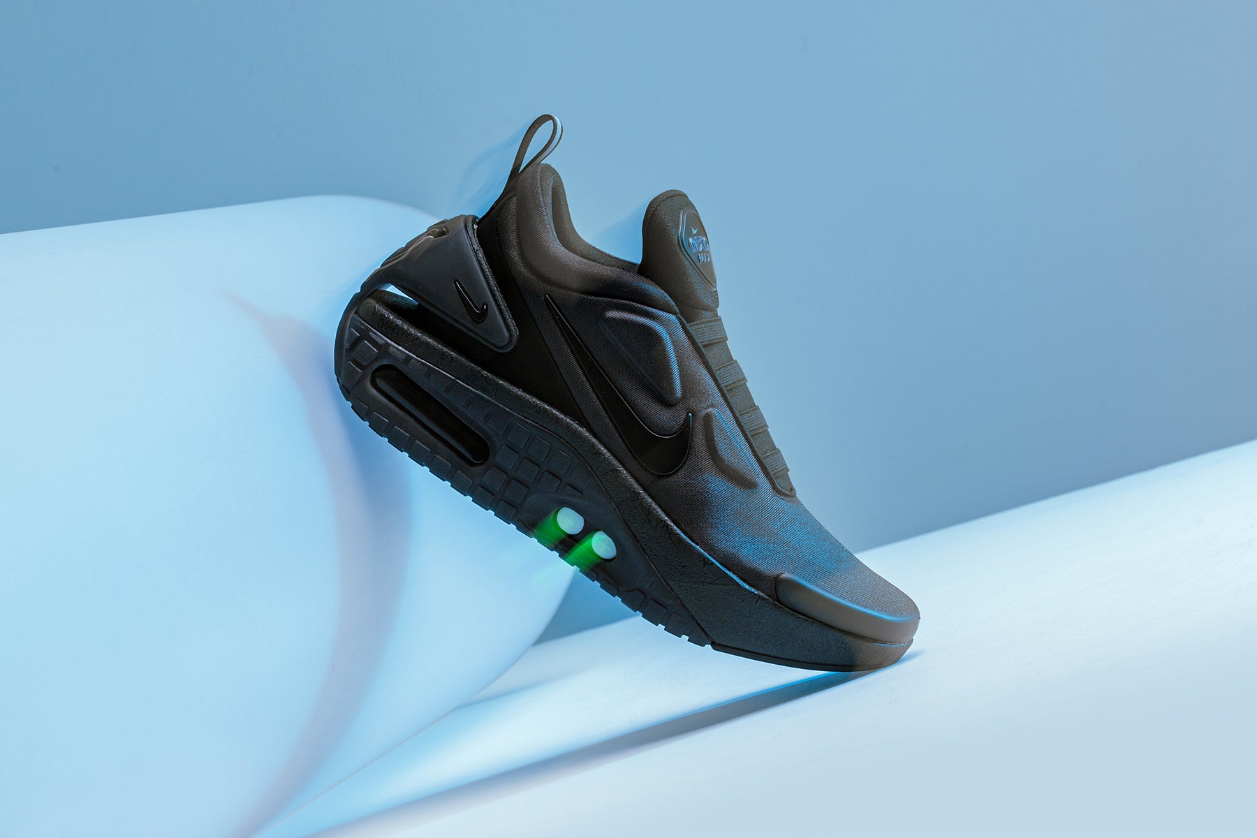 Voorspeller Handelsmerk aankleden The Futuristic Nike Adapt Auto Max 'Triple Black' Release Friday, Nove –  Feature