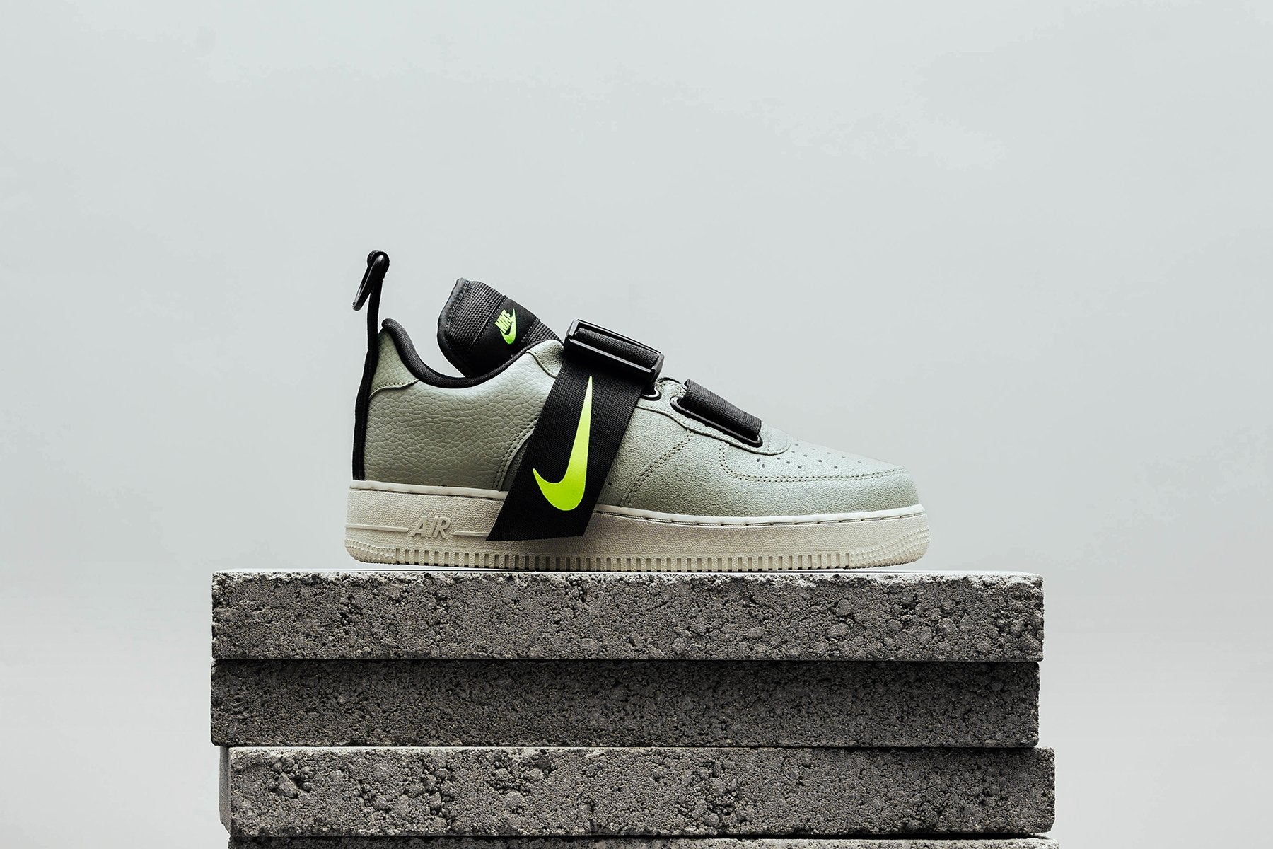 Nike Air Force 1 Low Utility AO1531-301 Release Info