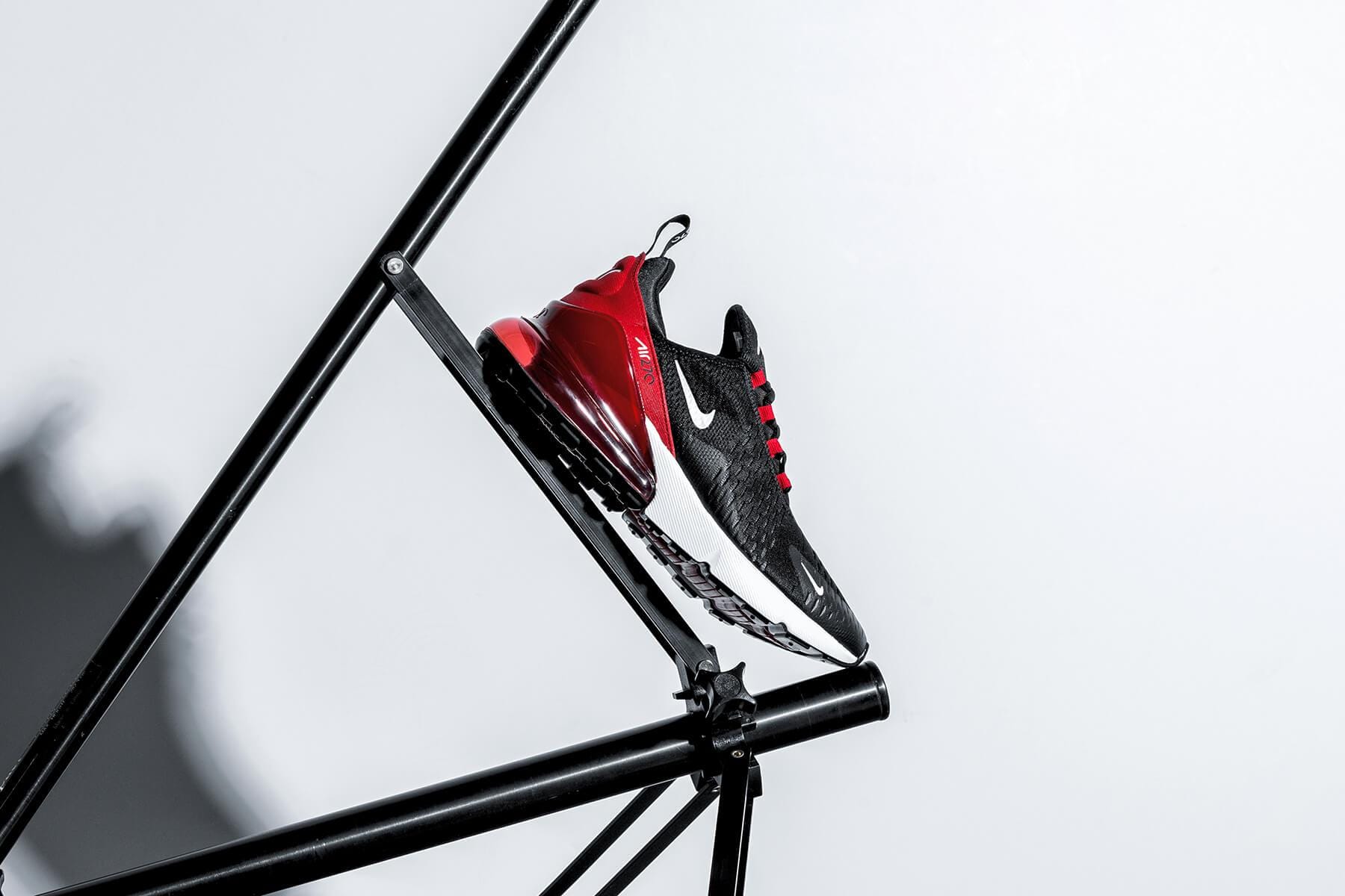 donante Simular Mediante Nike Air Max 270 "Black/White/University Red" Available Now – Feature
