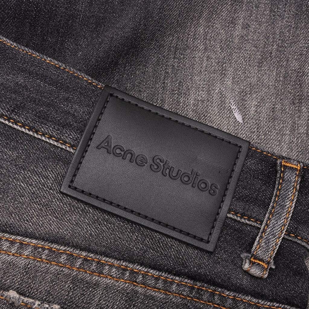 2006M Black Trafalgar Loose Fit Jeans - Black – Feature