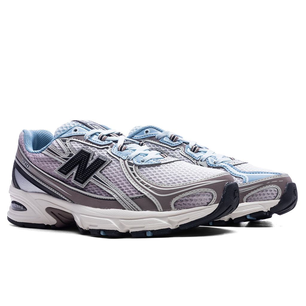 740 - Sea Salt/Earth Shadow/Frosted Glass – Feature