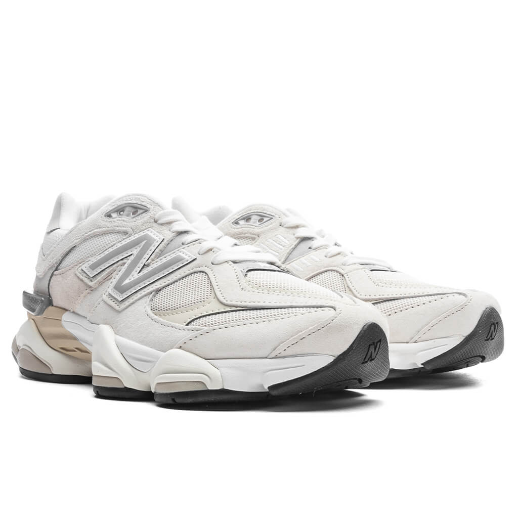 9060 - Sea Salt/Moonbeam/Turtledove – Feature