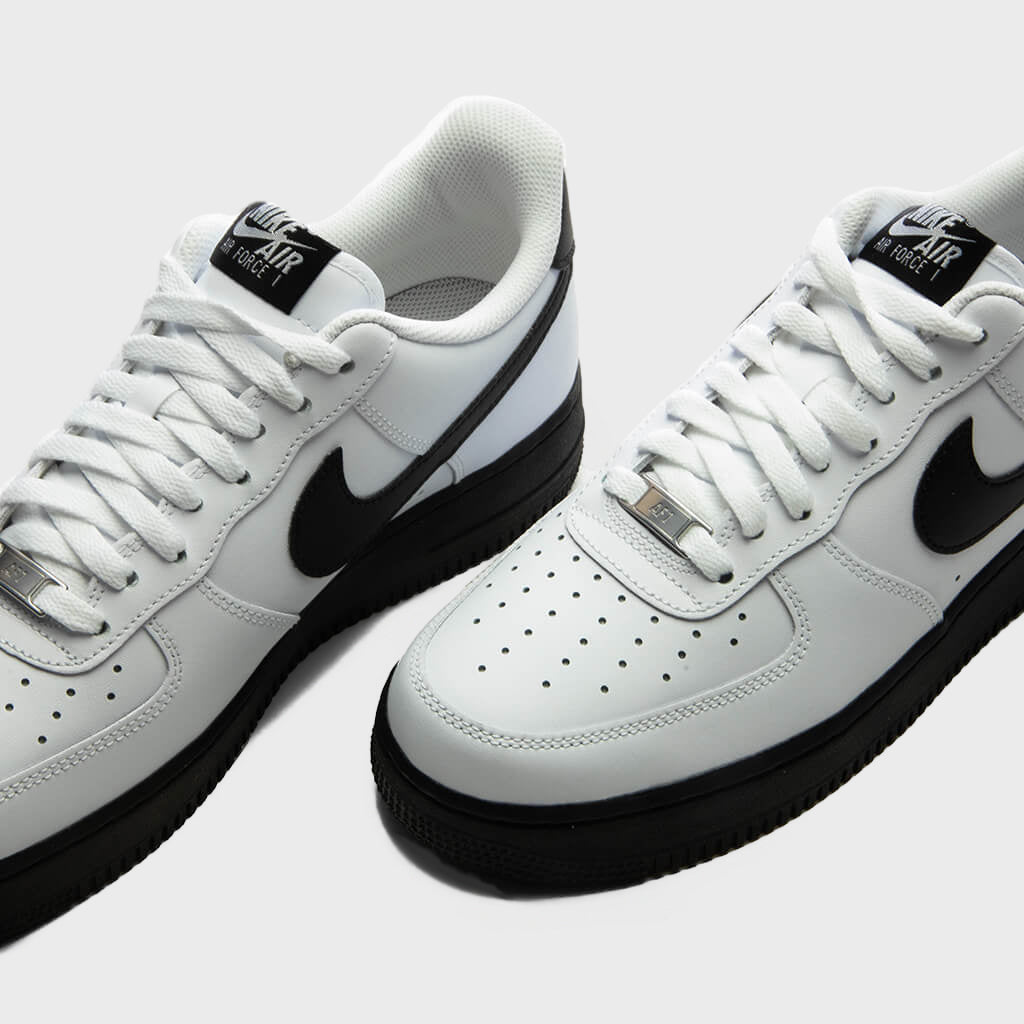 Air Force 1 '07 - White/Black – Feature