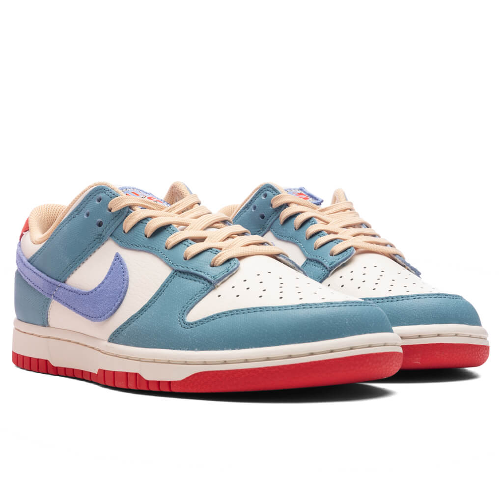 Dunk Low Premium - Pale Ivory/Royal Pulse/Denim Turq â Feature