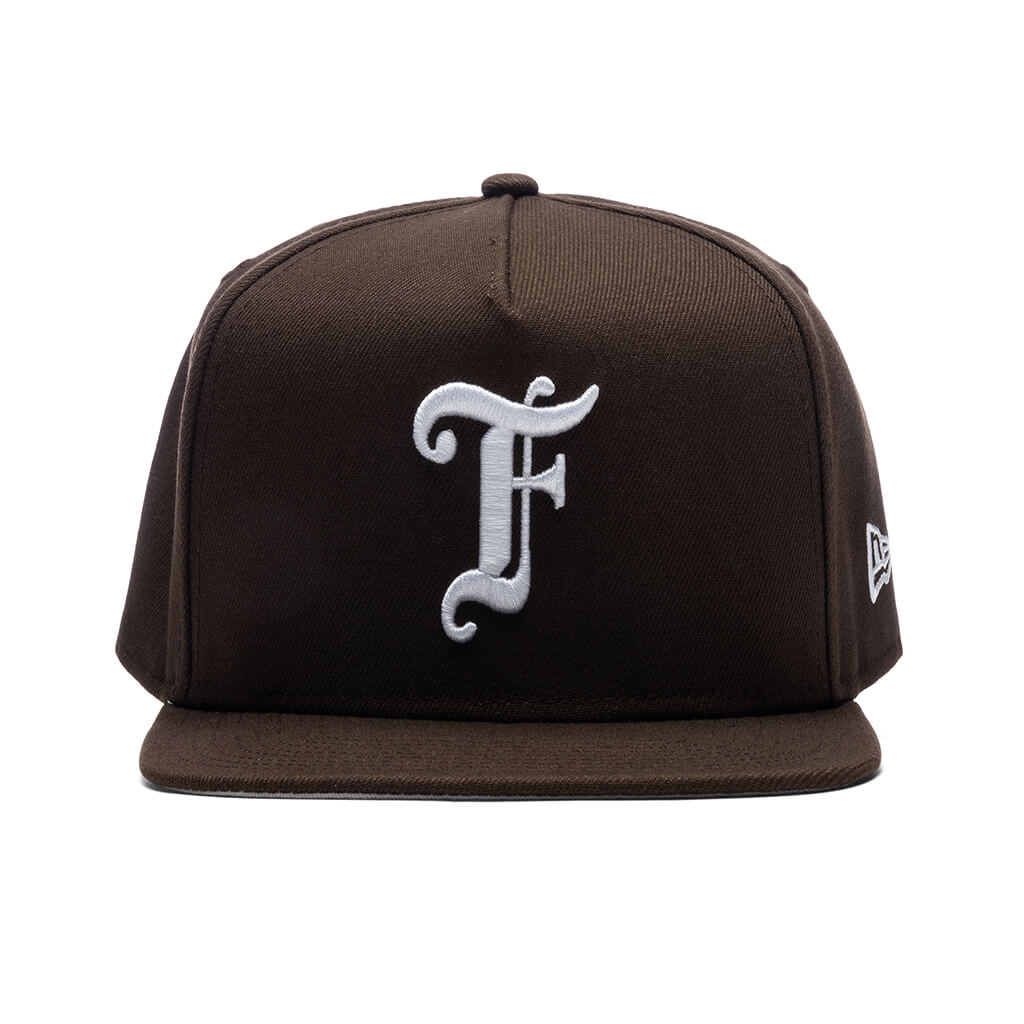 FEATURE x New Era 9Fifty A-Frame Old English F Snapback - Walnut
