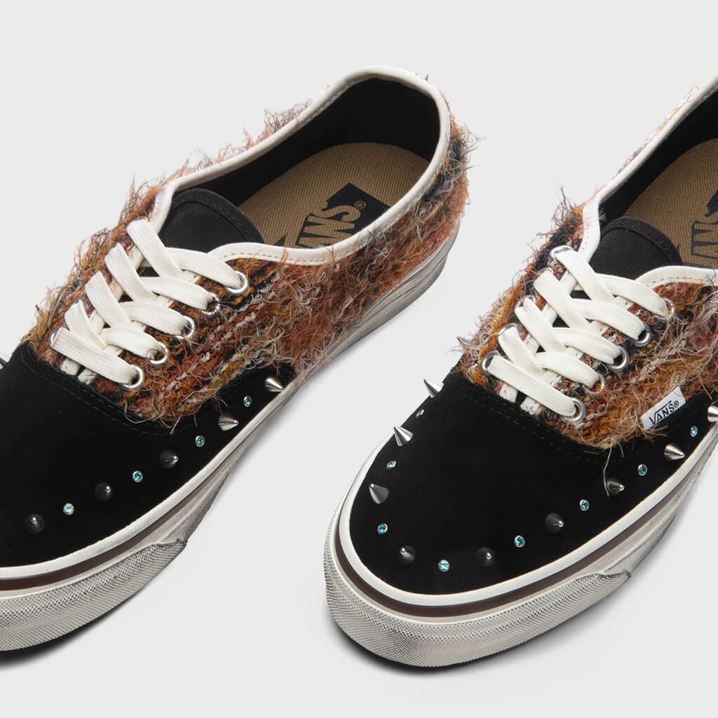 Premium LX Authentic 44 Ibiza - Black/Multi – Feature