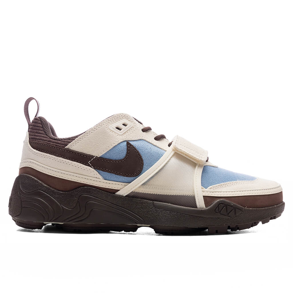 Nike x Travis Scott Zoom Field Jaxx - Leche Blue/Baroque Brown