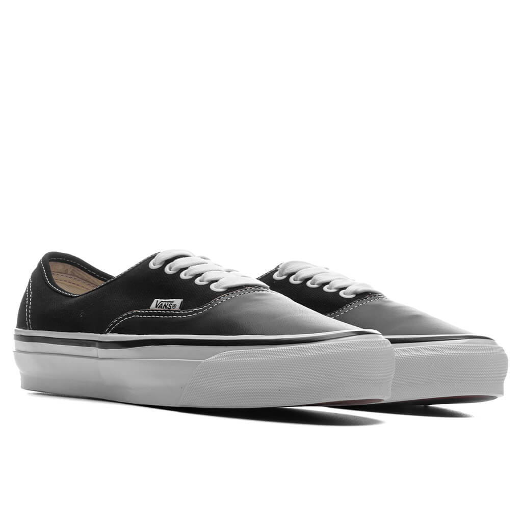 OTW Premium Authentic 44 Siped Vibram - Black – Feature