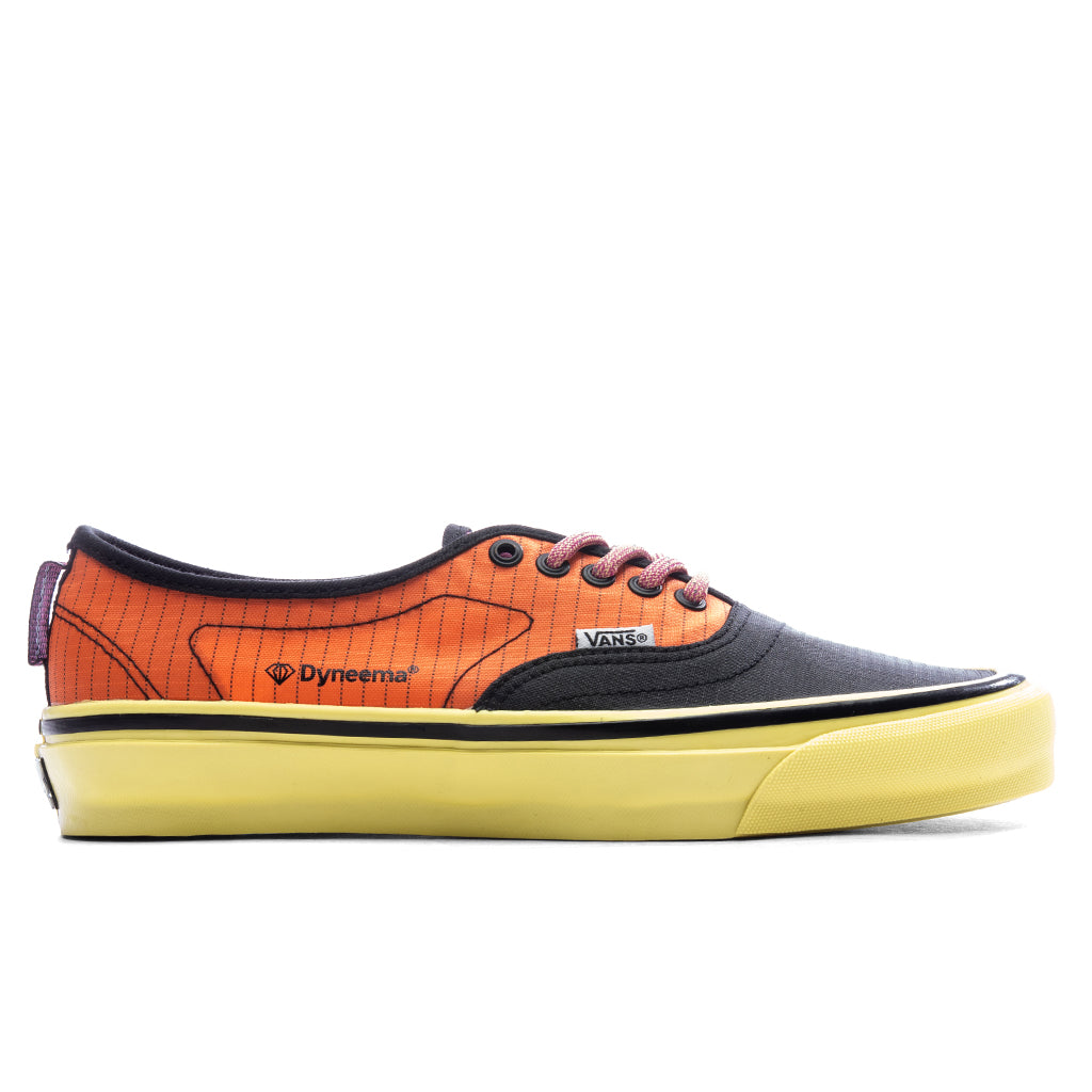 OTW Authentic HT Vibram Black/Solar – Feature