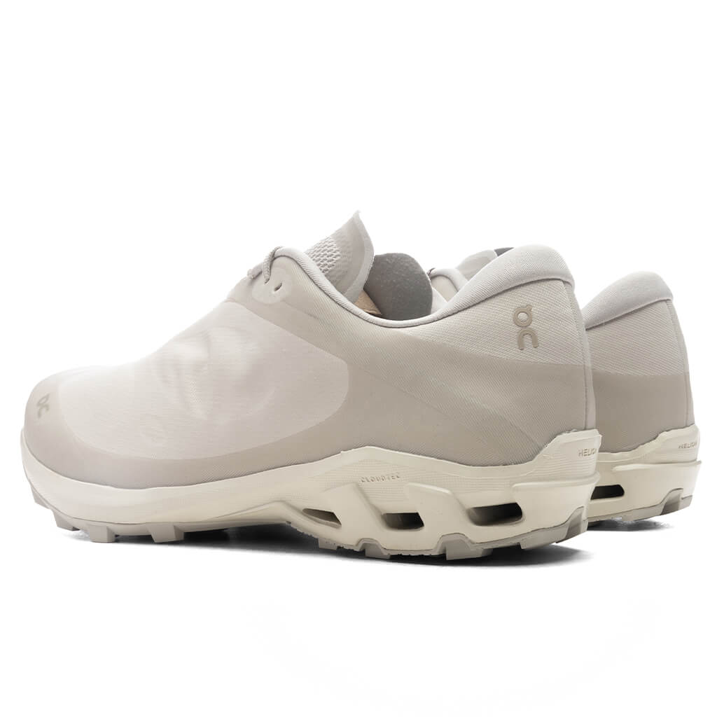 On x PAF Cloudventure Peak - Ice/Moondust – Feature