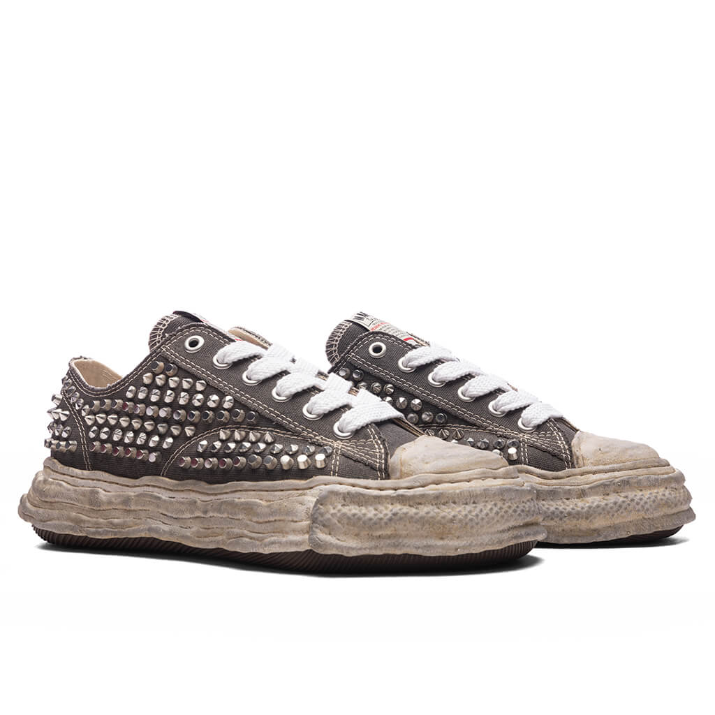 Peterson 23 Studded Low OG Sole - Grey – Feature