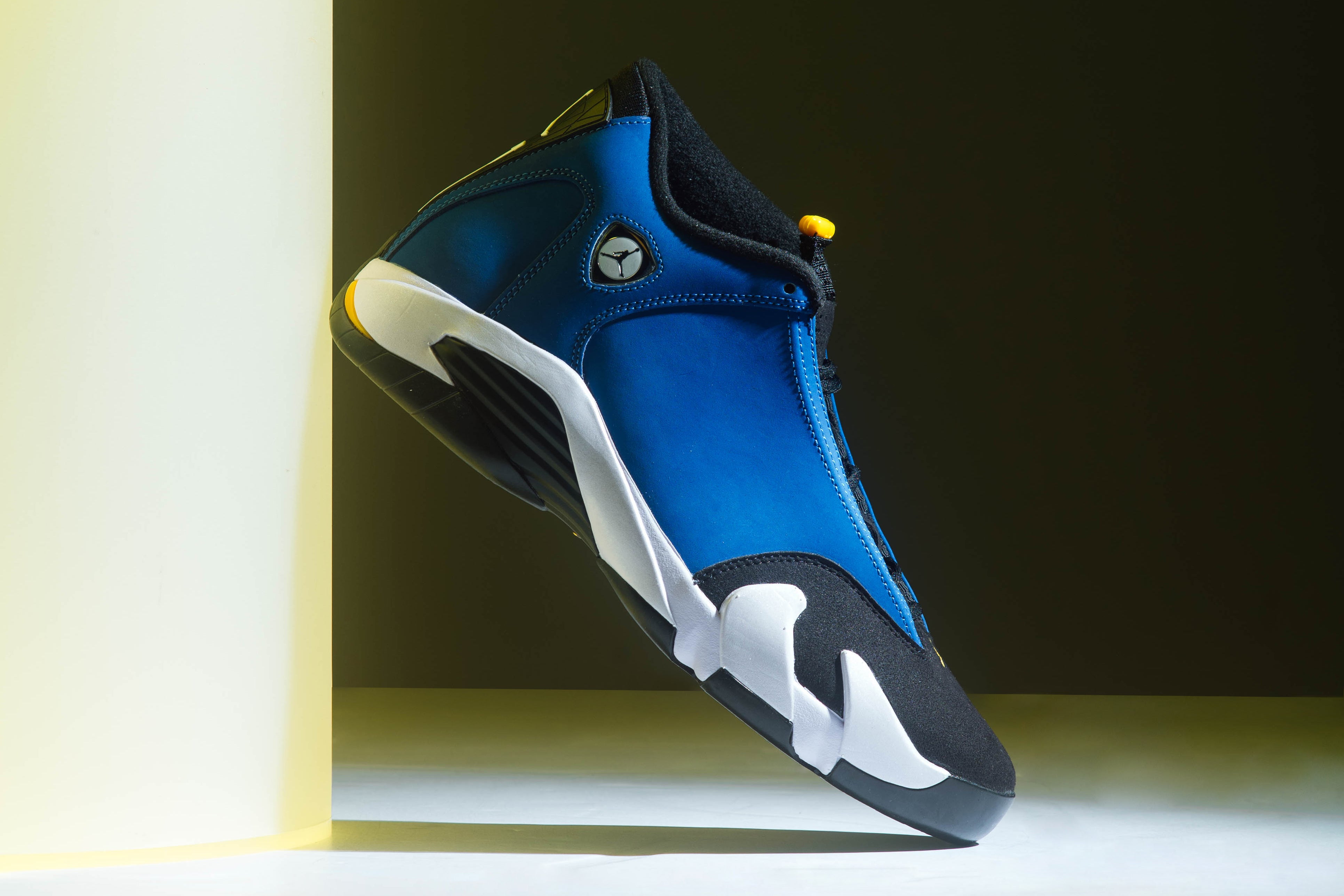 Official Air Jordan 14 Mid Laney 487471-407