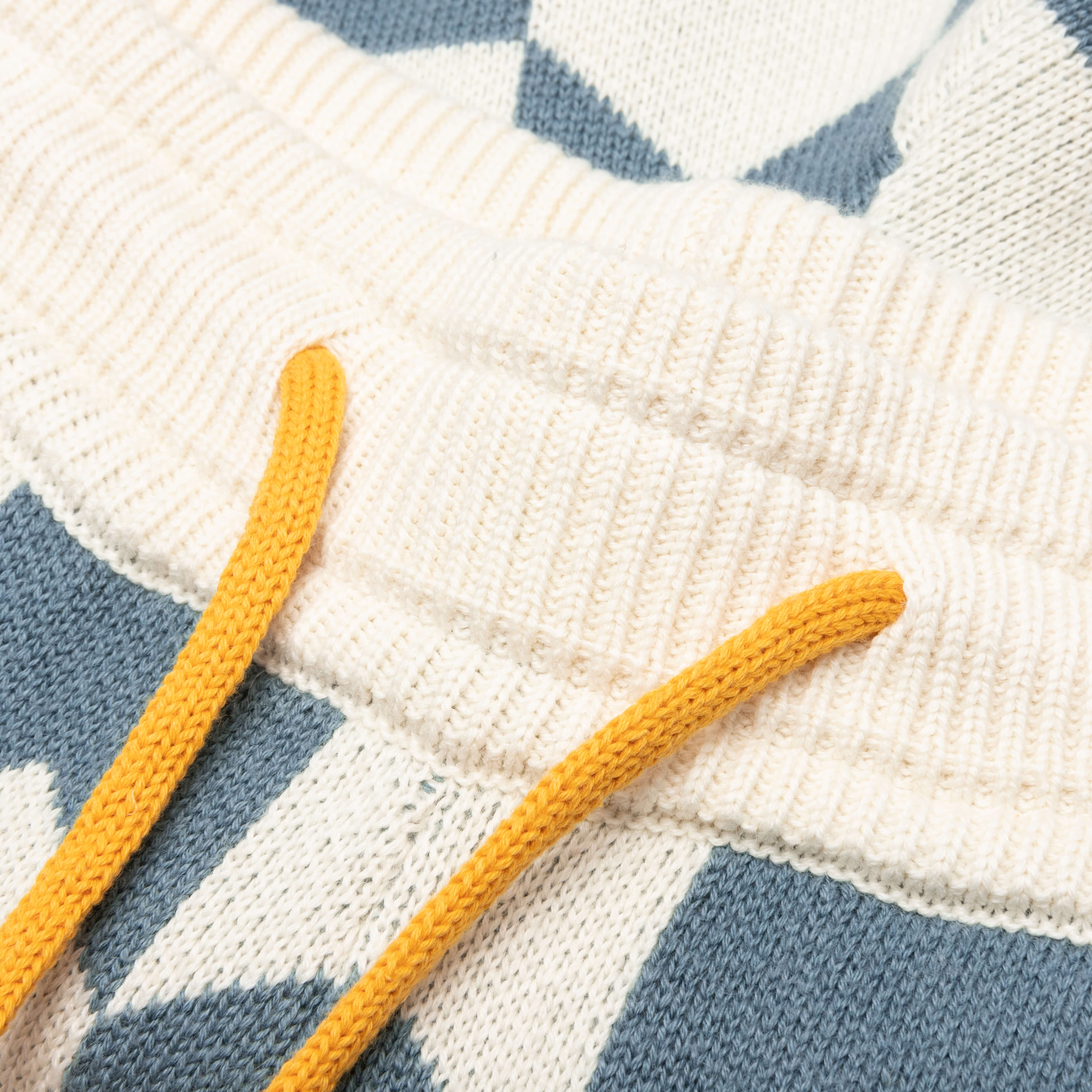 Cashmere Racer Short