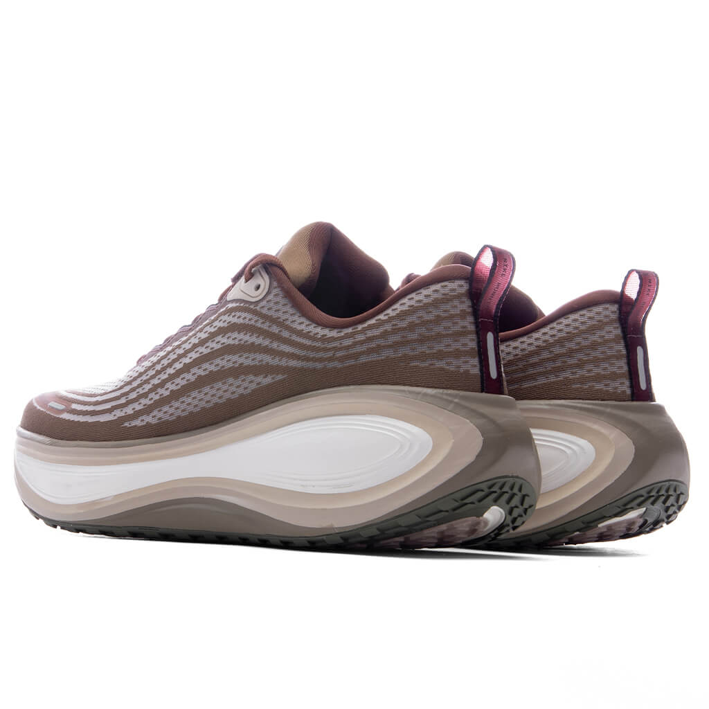 Vomero Plus - Caldera Brown/Dark Field Brown – Feature