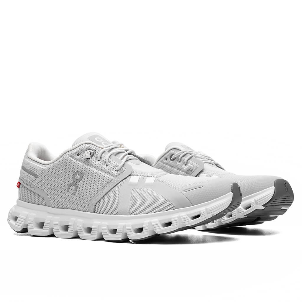 Cloud 6 - Glacier/White – Feature