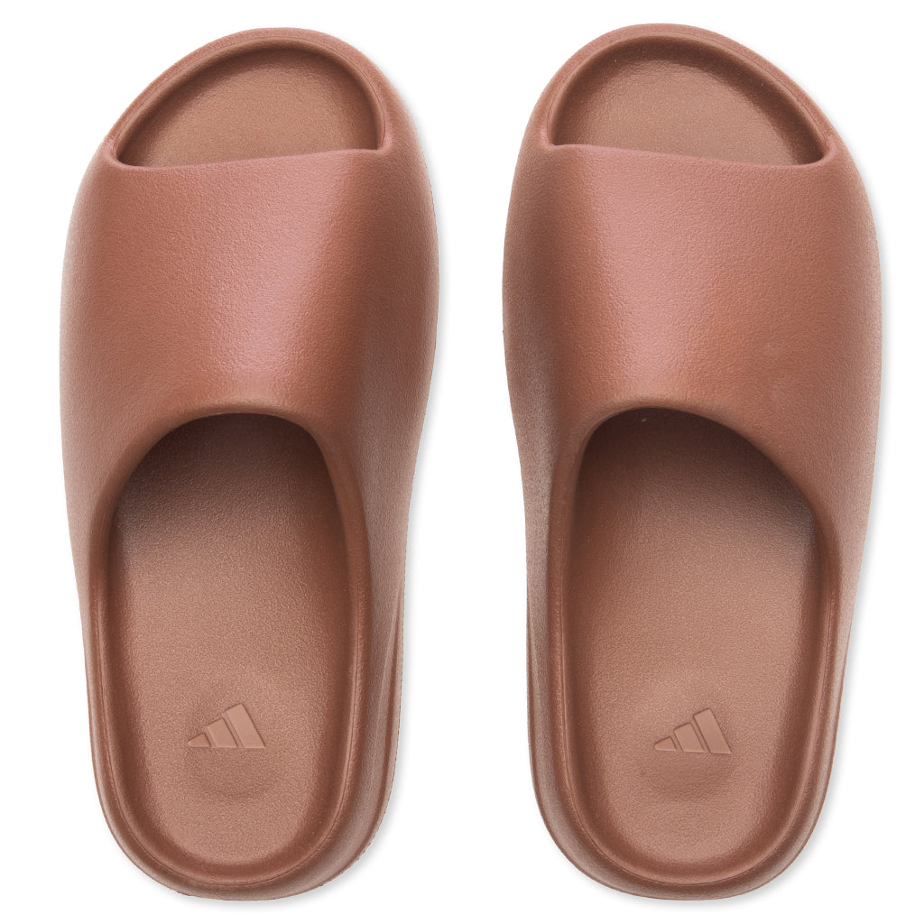 Yeezy Slide Flax – Feature - Main Image