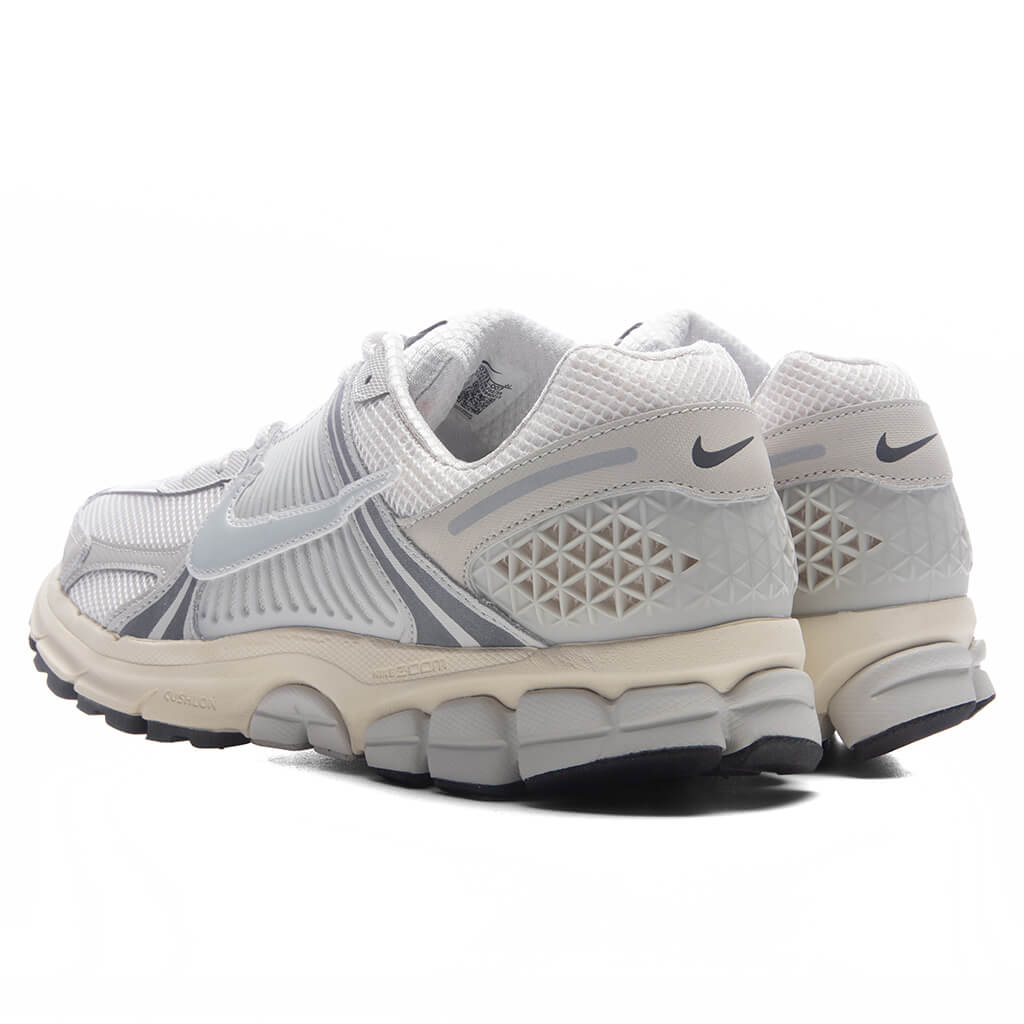 Zoom Vomero 5 SE - Platinum Tint/Photon Dust/Cashmere – Feature