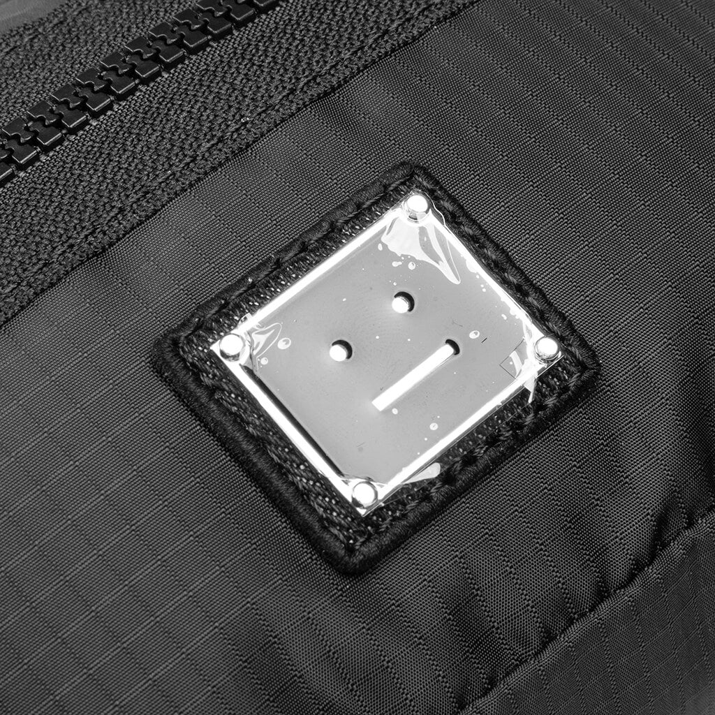 Off-White c/o Virgil Abloh Hard Core Nylon Crossbody Bag in Black