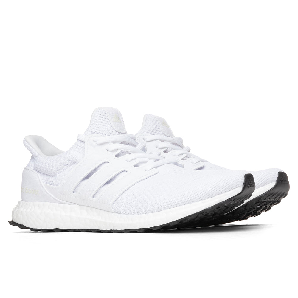 ultraboost cloud white