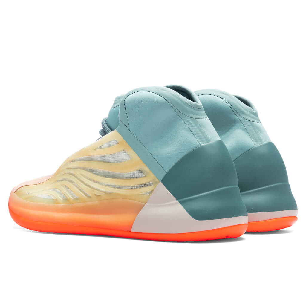 Adidas Originals Yeezy Quantum Hi-Res Coral