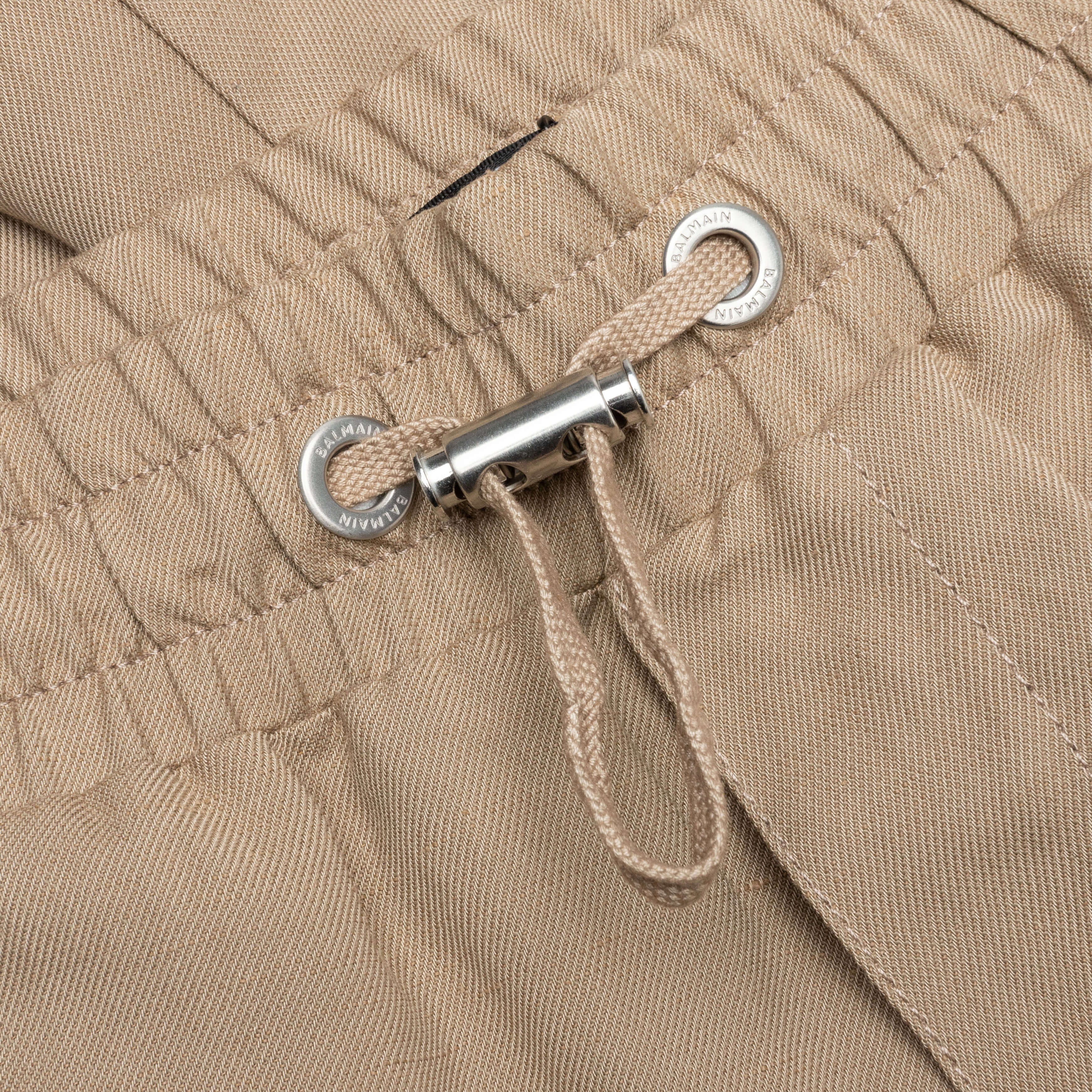 Tapered Cargo Pants Sable – Feature1