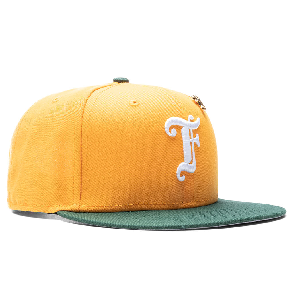 Feature New Era Old English F Snapback