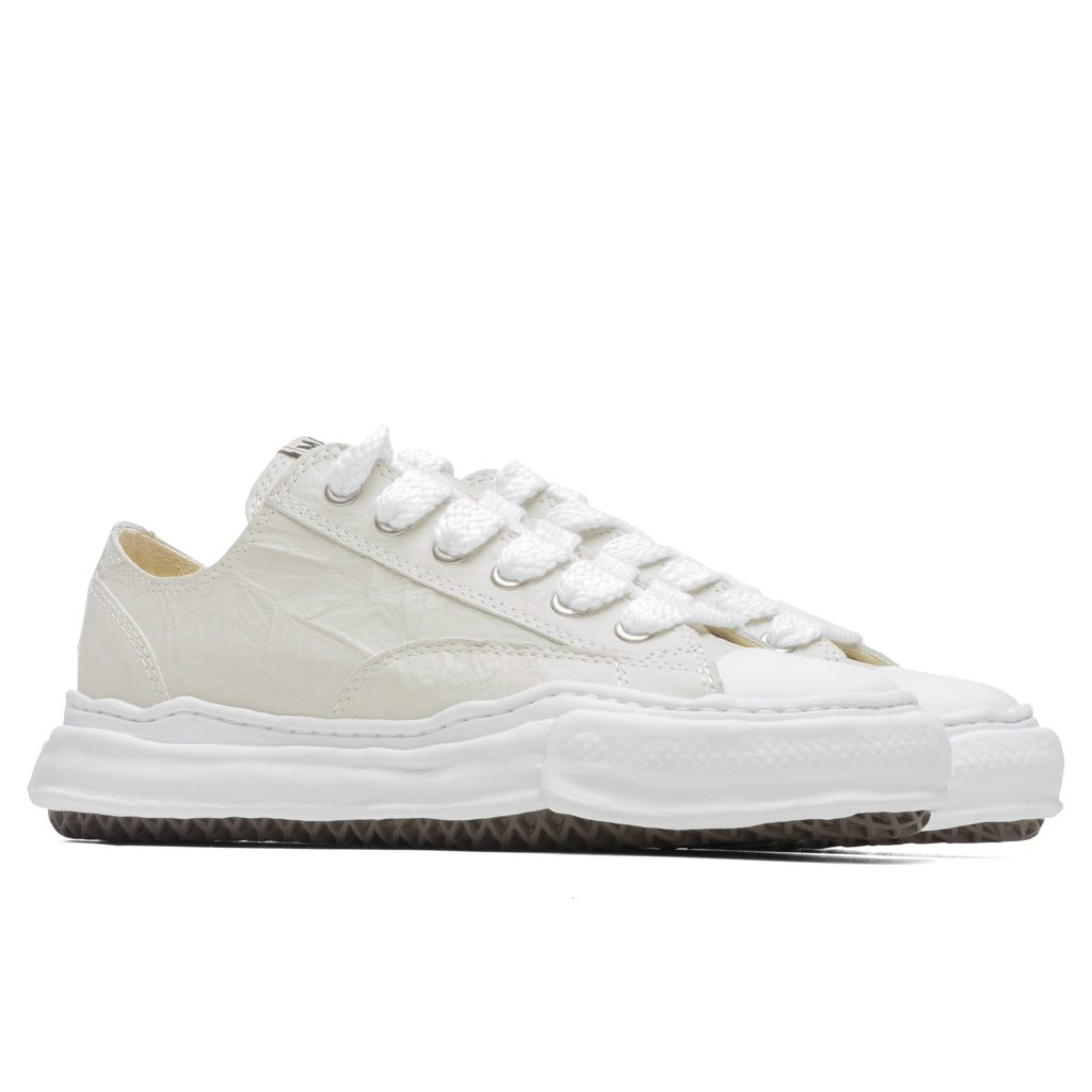 Peterson Low OG Sole Paper Like Leather Sneaker - White – Feature