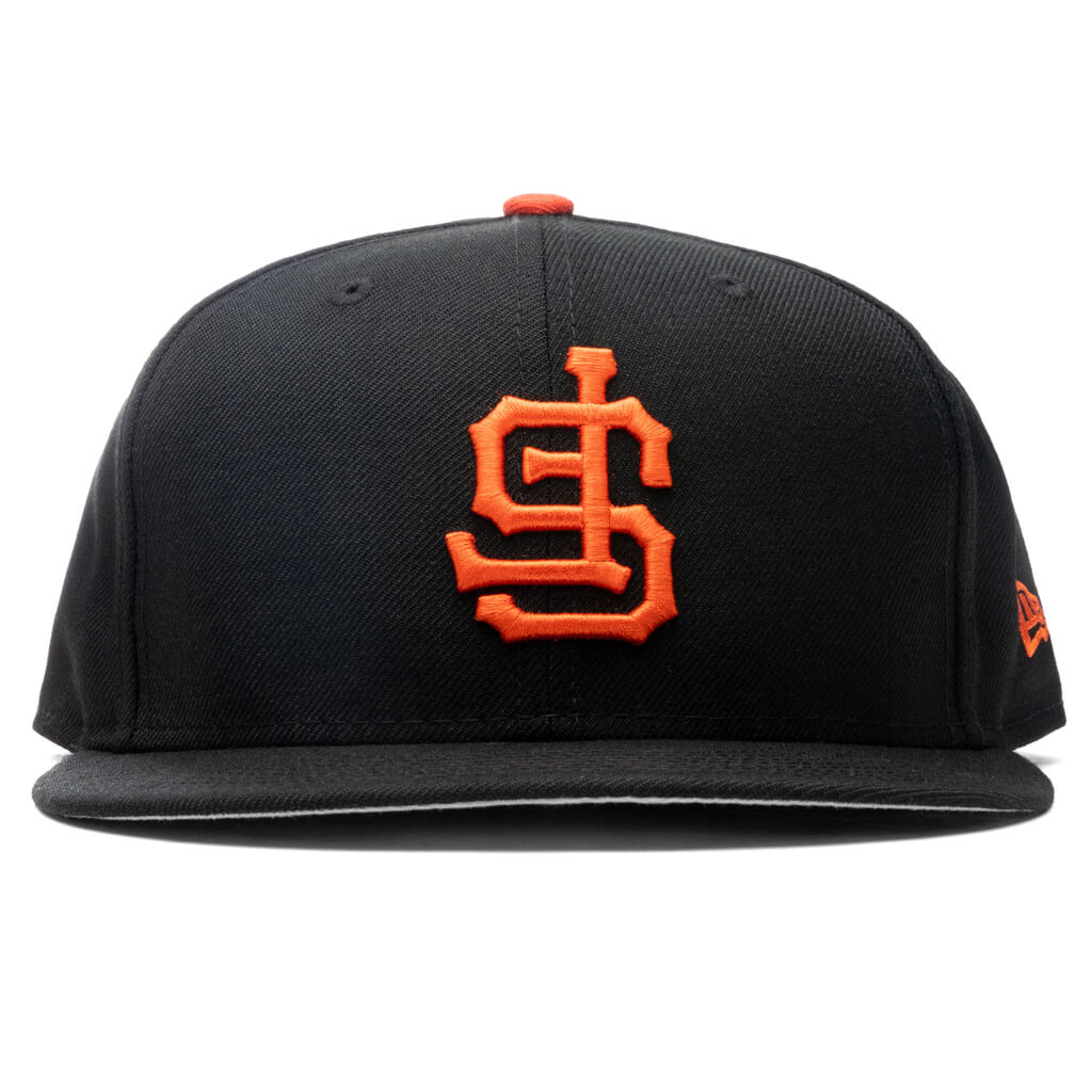 San Francisco Giants MLB In Classic Style With Paisley In October