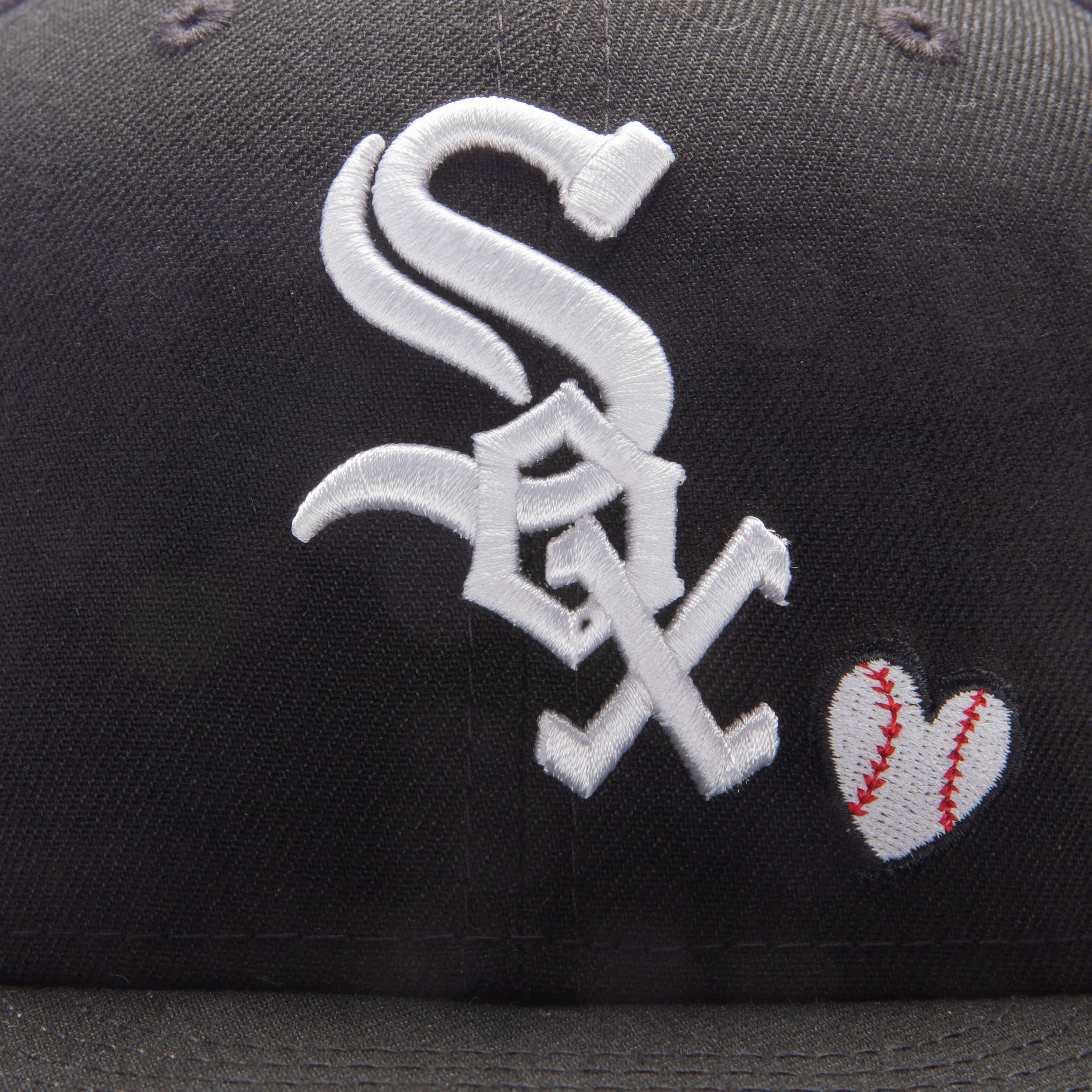 Shop New Era 59Fifty Chicago White Sox Heart Fitted Hat 60243674 blue