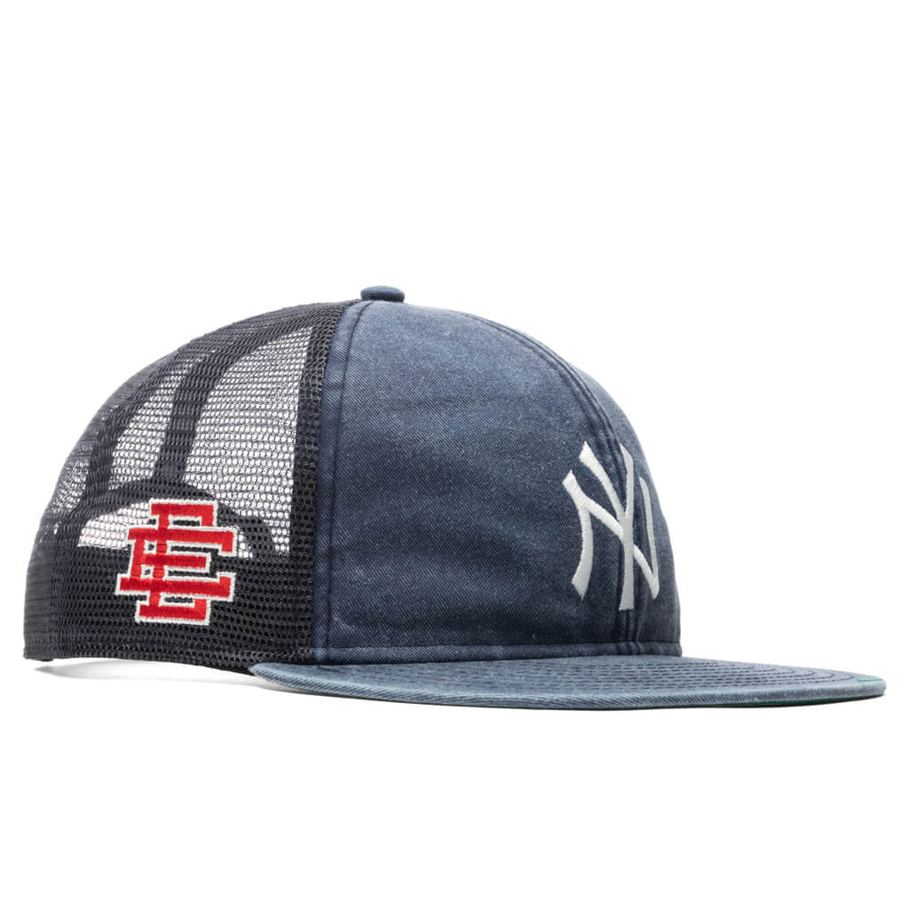 New Era x Eric Emanuel MLB Trucker - New York Yankees