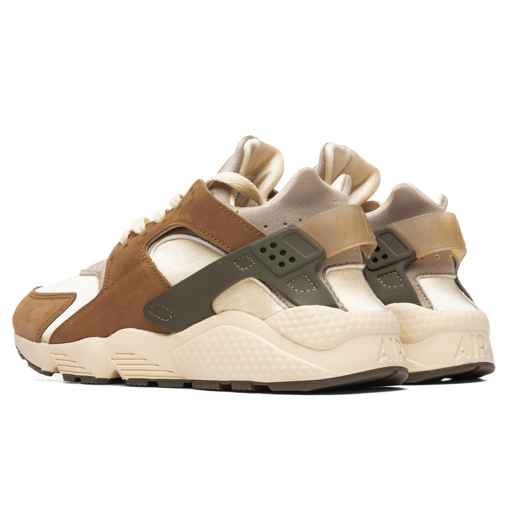 Nike x Stussy Air Huarache LE - Desert Oak/Reed â Feature