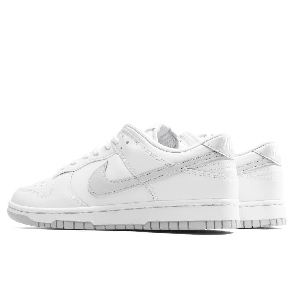 Dunk Low Retro - White/Pure Platinum-White â Feature