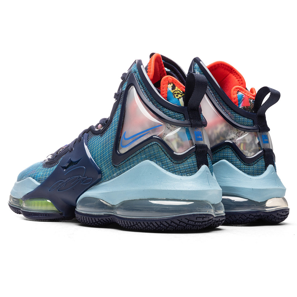 LeBron 19 - Blackened Blue/Medium Blue/Worn Blue â Feature