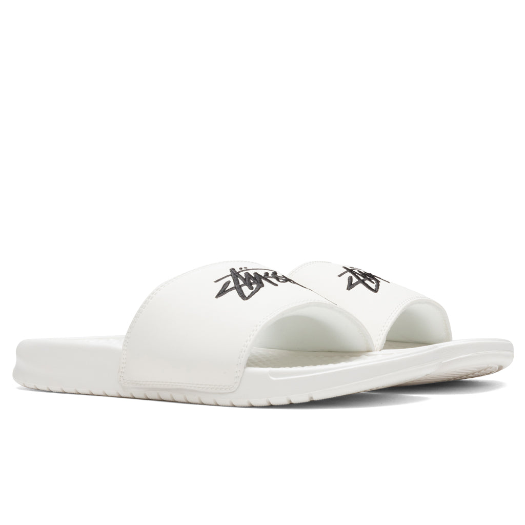 Nike x Stussy Benassi - Sail/Black â Feature