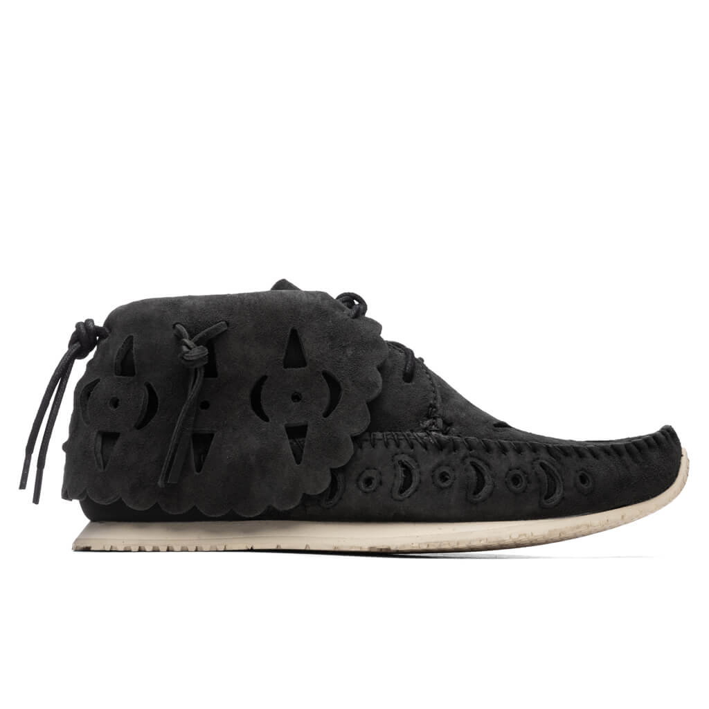 FBT Bearfoot Perf-Folk - Black – Feature