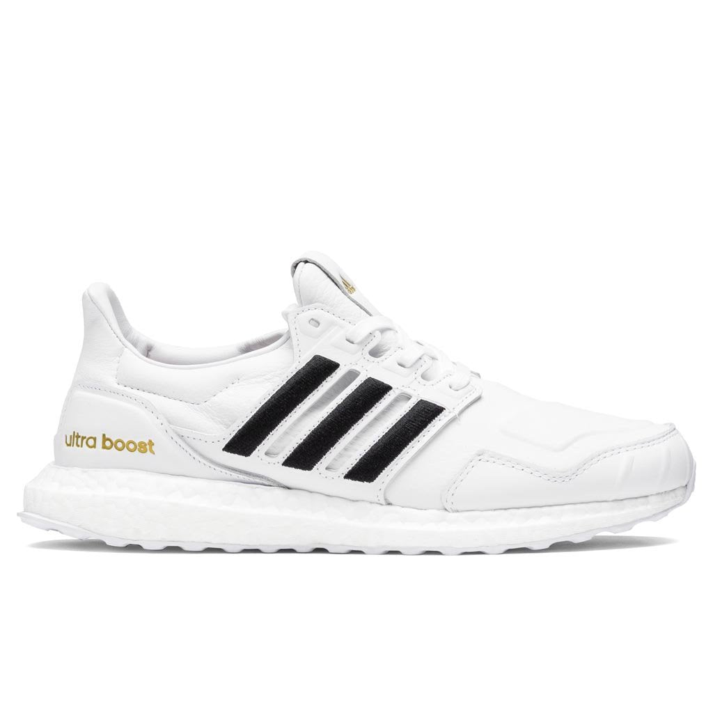 Ultraboost DNA Leather