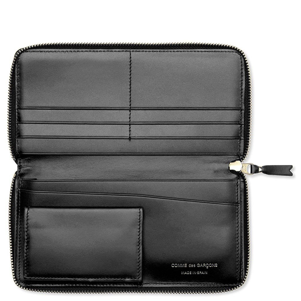 Comme des Garcons SA0110 Huge Logo Leather Wallet - Black | Feature