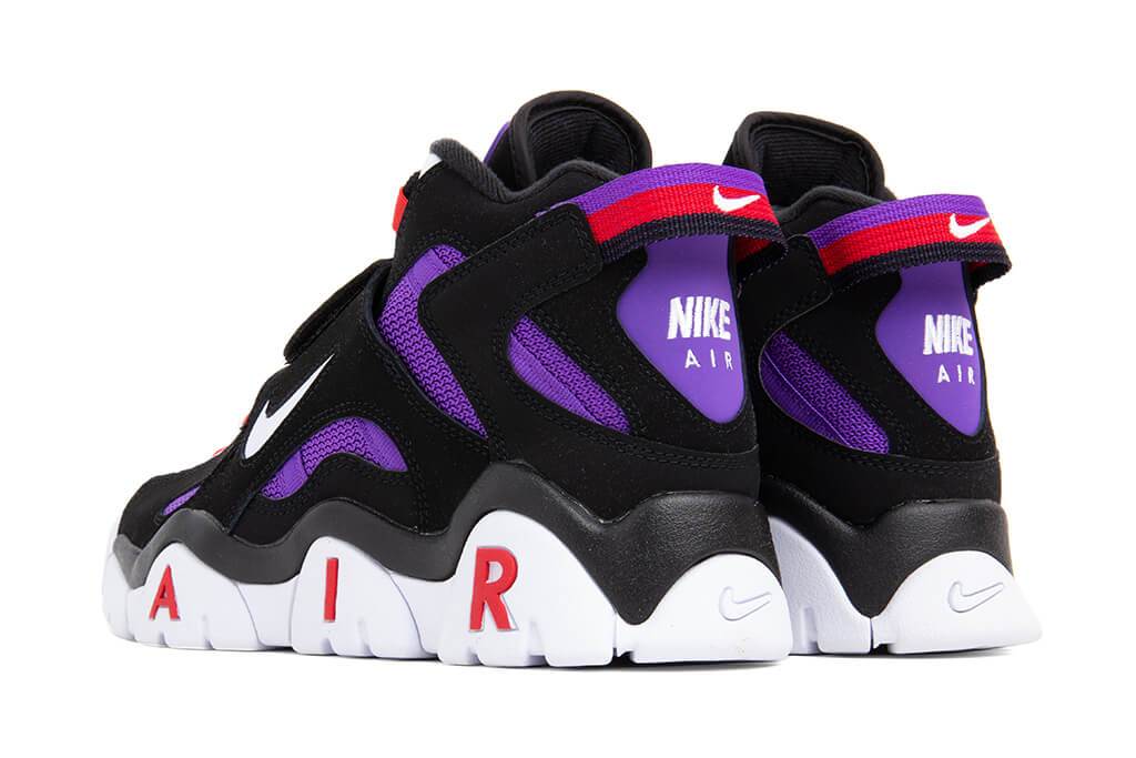 Nike Footwear Nike Air Barrage Qs Air Barrage Mid QS Black/Cyber/Fir