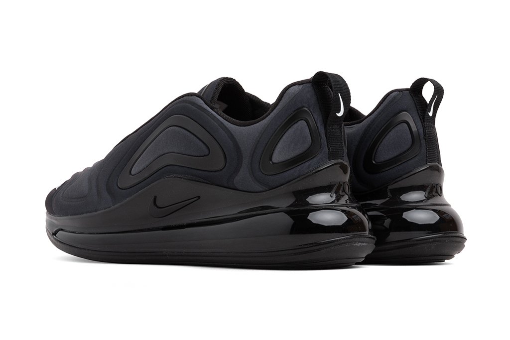 Nike 720 hotsell black anthracite