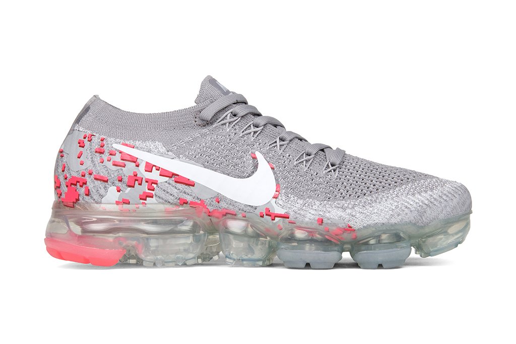 Women s Air VaporMax Flyknit C Atmosphere Grey White Hot Punch