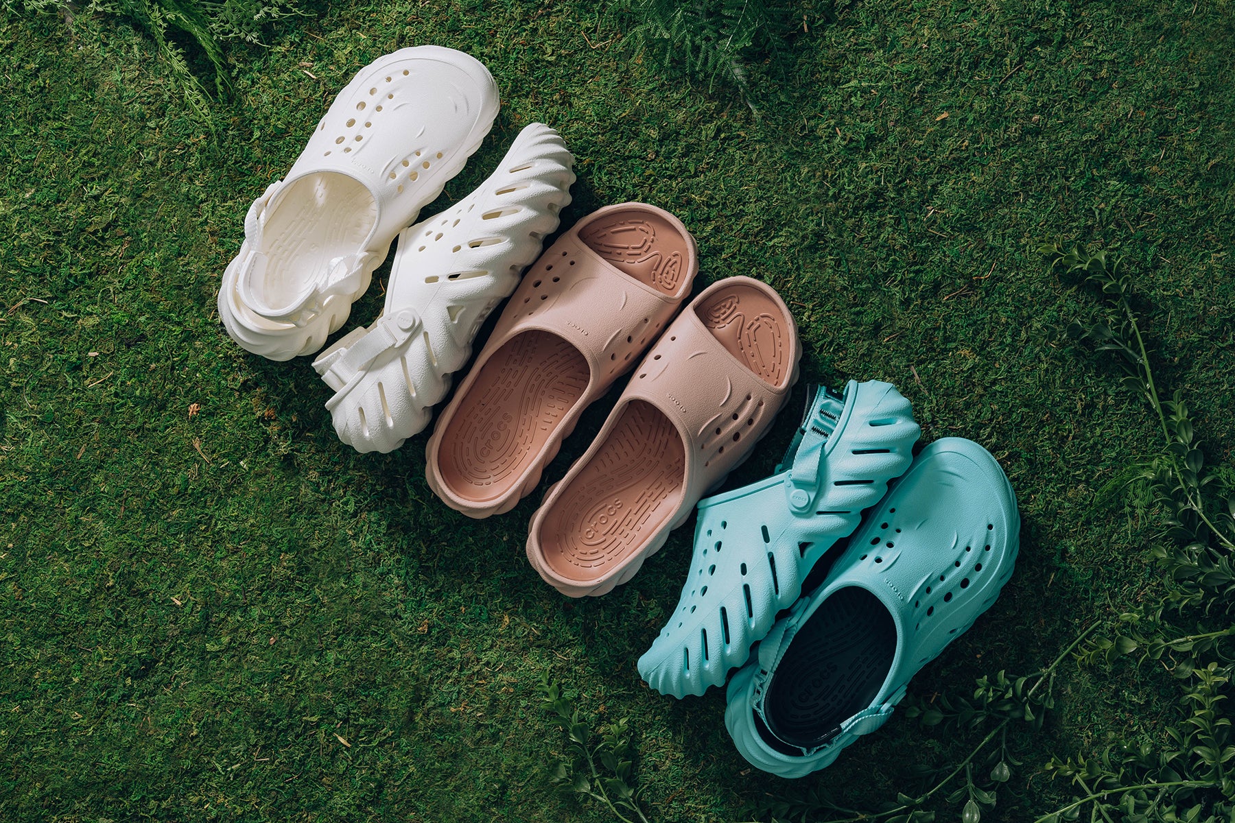 Crocs Essentials – Feature