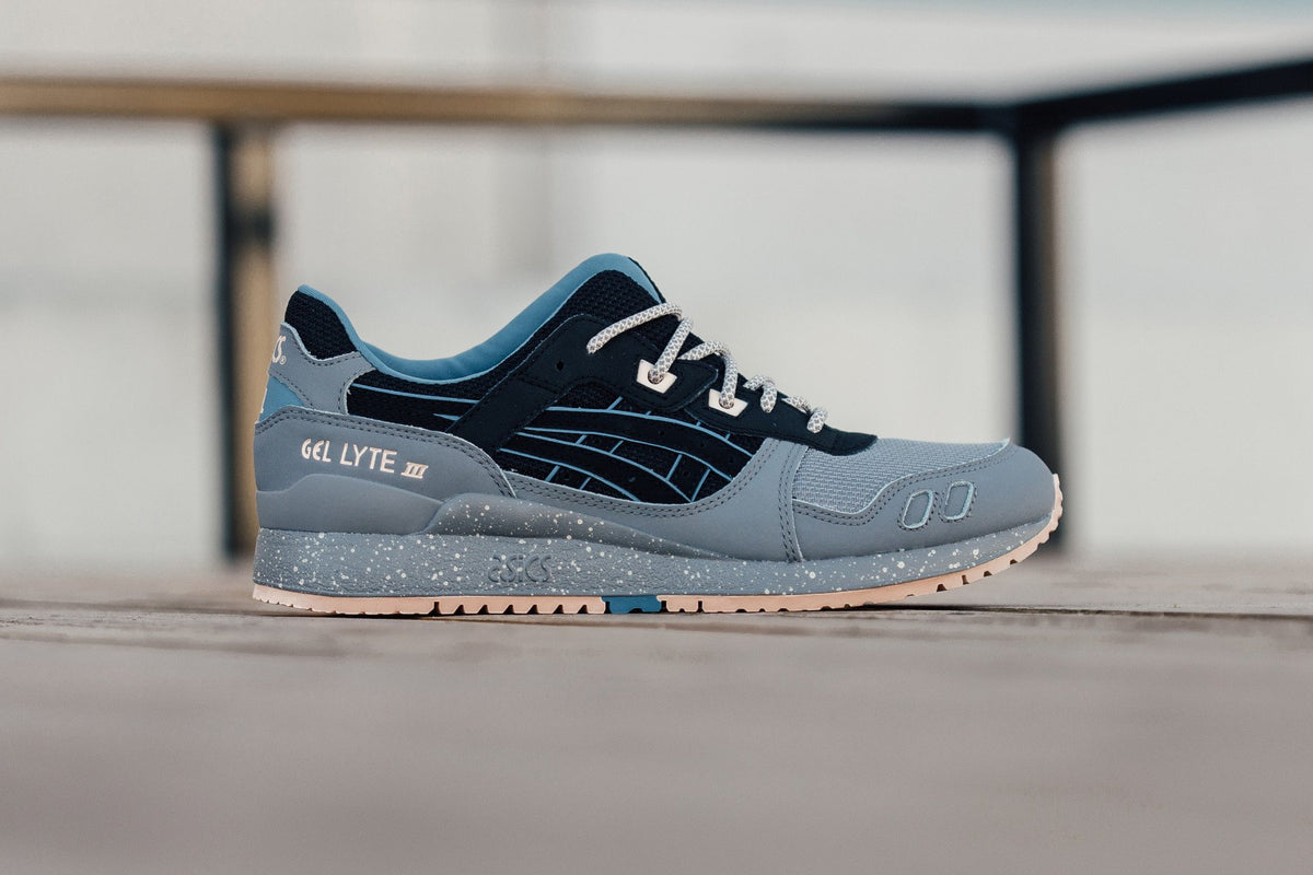 Asics Gel-Lyte III "Black/Black" Available Now