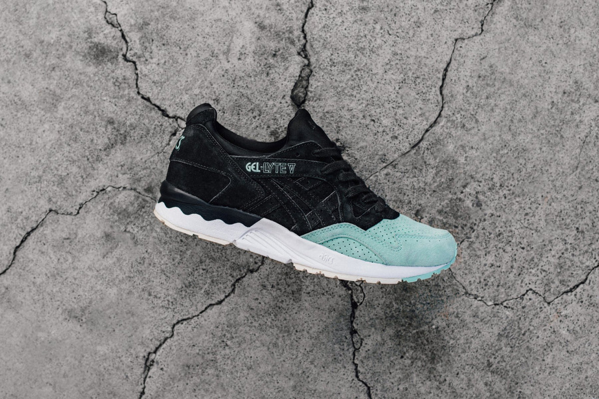 Asics Gel-Lyte V In Black/Black Available Now